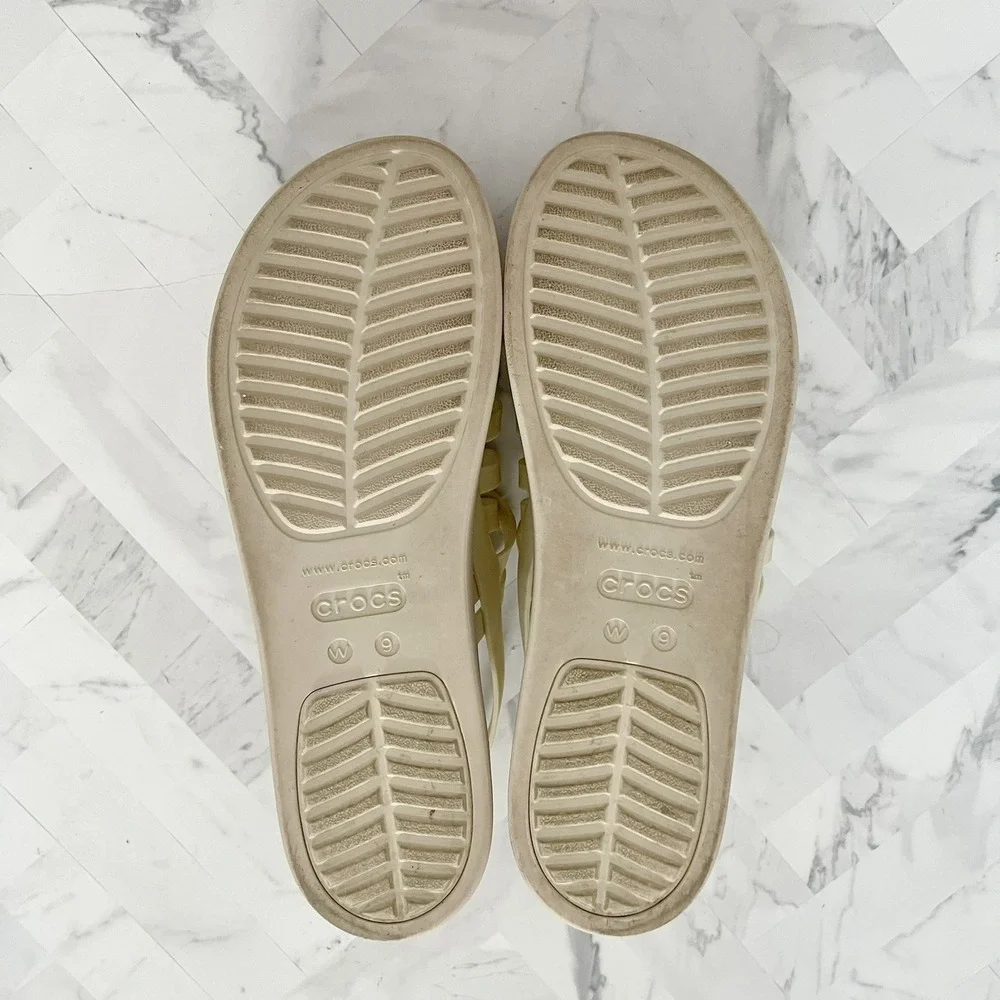 CROCS Brooklyn Strappy Wedge Sandals Size 9